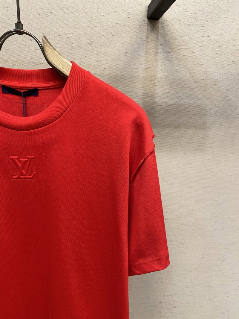 l0vis Vvtt0n shirt